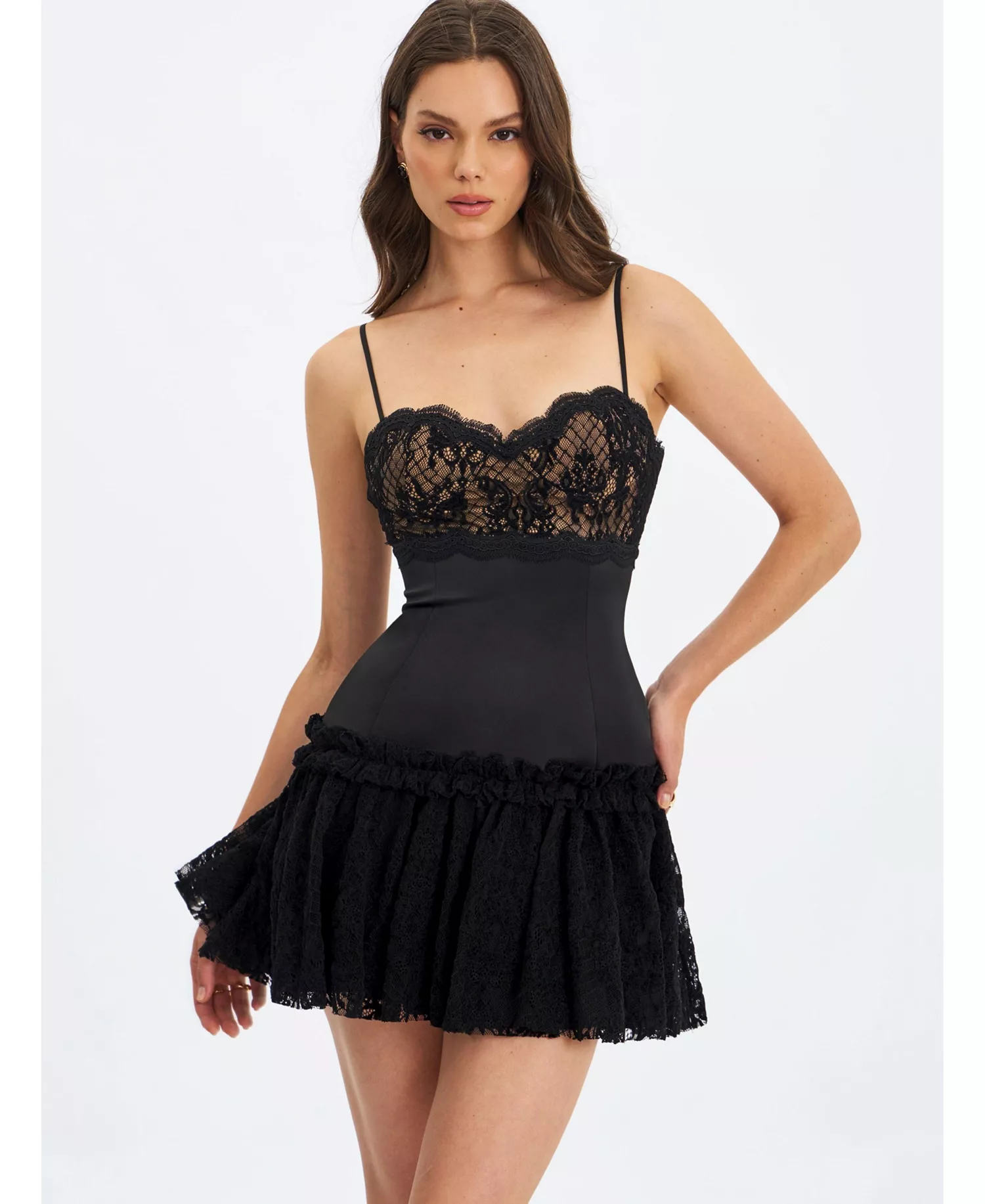 Miss Circle Umra Contrast Lace Sweetheart Gathered Mini Dress - Black - [M]