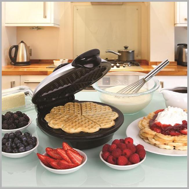 Heart Shaped Waffle Maker - Black - [10 In X 8 In X 4.5 In]